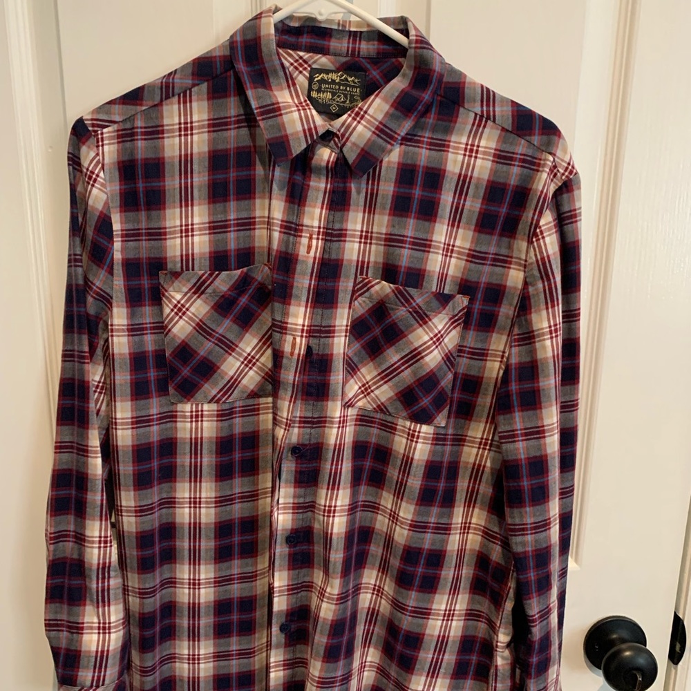 Women’s United by Blue soft plaid long sleeve button up shirt